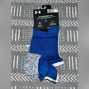 $25 Under Armour UA Armourdry Run Cushioned No Show Tab Socks 3 Pairs